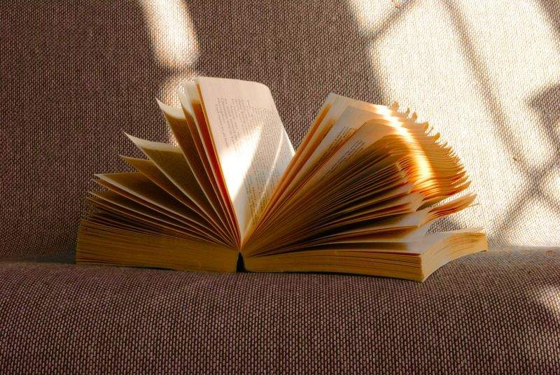 Slik skaper du gode lesevaner hjemme